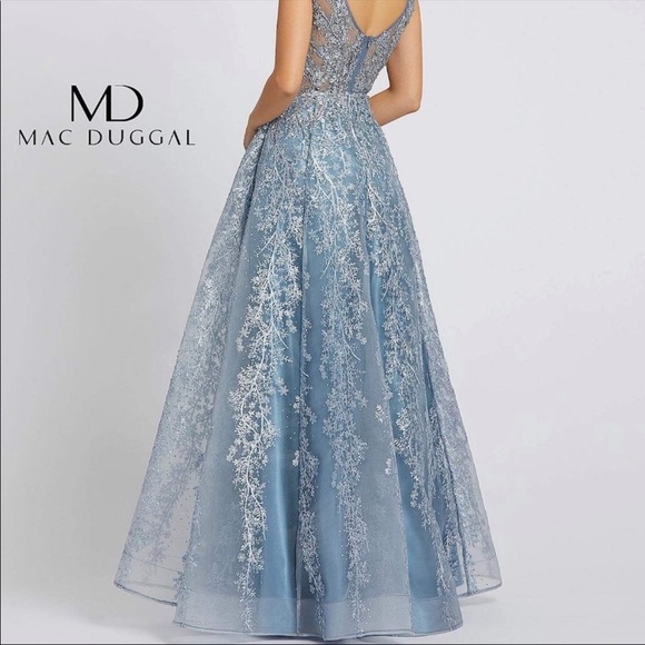 SOLD **** Mac Duggal Dress NEW SIZE 6 - Picture 4 of 6